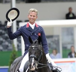 Uthopia venduto all’asta per 217.000 euro