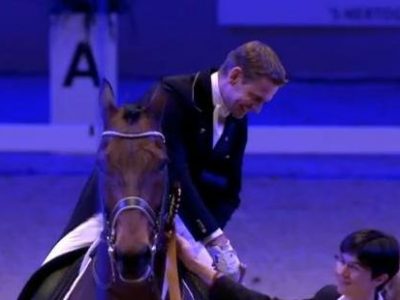 Video: Gal e Next One kur nel CDI 4* di Den Bosh