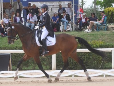 Vittoria e Valentina negli YR.