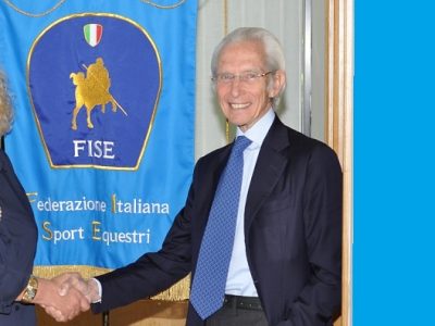 Linea di centro, alt, immobilità saluto!