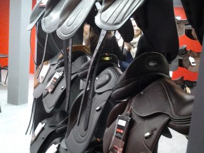 FURTO DI OLTRE SETTANTA SELLE EQUIPE