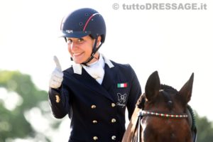 Micol Rustignoli ha ben ragione di sorridere, l' anno scorso il titolo italiano, quest' anno l' iscrizione alle Olimpiadi di Rio con la sua coach Valentina Truppa (photo © tuttoDRESSAGE).