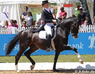 Pia Laus e Shadow 660 (photo © LL-FOTO.DE)