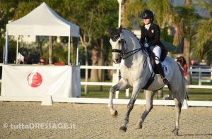 Ben impressionato dagli Junior azzurri Enzo Truppa che nella foto vediamo giudicare Lucia Berni con Ebony (photo © tuttoDRESSAGE).