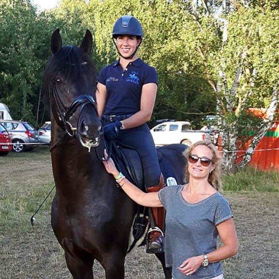 Falcon e Chiara Prijs Vitale (photo courtesy: Stall Säthälla).