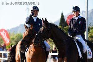 I gemelli Andrea e Caterina Neri al termine della loro prova nella finale individuale Children ad Oliva Nova (photo © tuttoDRESSAGE).