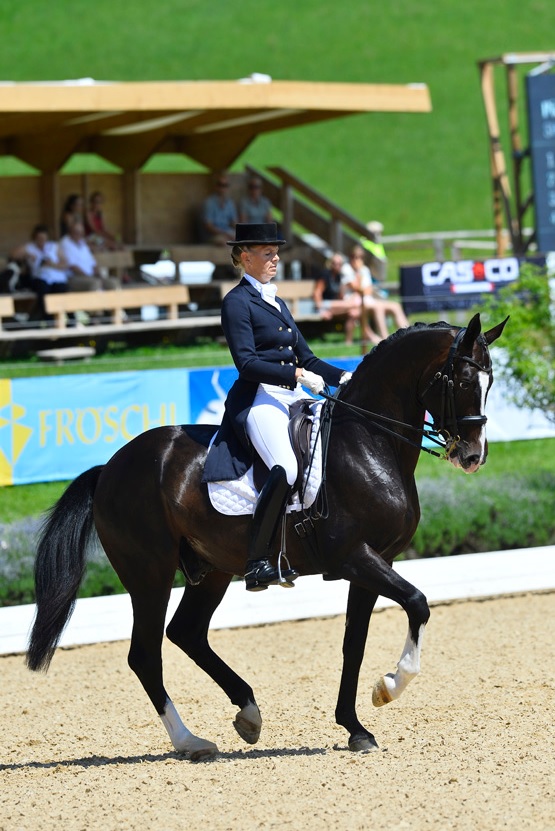Pia Laus Schneider e Shadow in azione nel rettangolo austriaco dello Schndlhof della famiglia Swarovski (photo © Maximilian Schreiner).