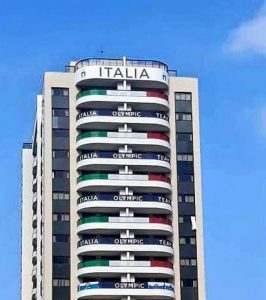 Si tinge del tricolore il villaggio olimpico (photo courtesy: CONI).