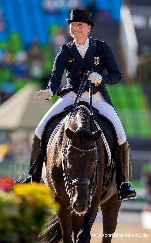 Isabell Werth trionfa nel GP Special di Rio de Janeiro con Weihegold OLD (photo courtesy: Deutsche Reiterliche Vereinigung e.V. © sportfotos-lafrentz.de).