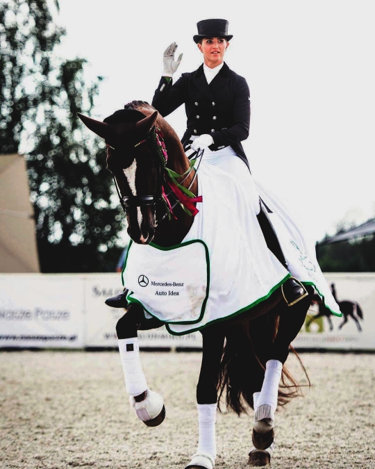 Morgan Barbancon Mestre e Girasol 7 vincitori del CDI-W Grand Prix Freestyle in Polonia (photo courtesy: Morgan Barbancon Mestre)