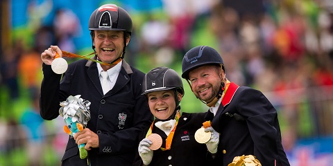 Paralimpiadi di Rio 2016: Podio del Freestyle test Grado 1b, da sx a dx: Pepo Puch (AUT) Argento, Stinne Tange Kaastrup (DEN) Bronzo, Lee Pearson (GBR) Oro. (photo ©Jon Stroud/FEI)