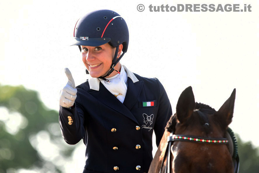 Micol Rustignoli , allieva di Valentina Truppa, difenderà con Fixdesign Corallo Nero il titolo tricolore Assoluto di livello GP conquistato ad Arezzo nel 2015. (photo © tuttoDRESSAGE).