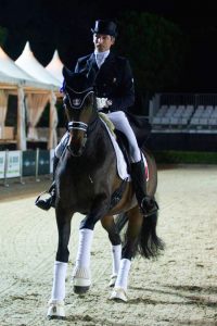 Bertrand Liegard in sella a Star Wars durante il giro d'onore a Maiorca El Fangar (photo courtesy: team Liegard).