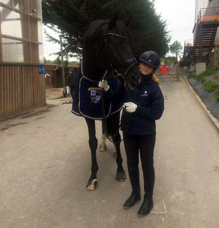 Alice Campanella a Le Mans con il nuovo cavallo Chin Chan centra una bellissima vittoria (photo courtesy: team Campanella).