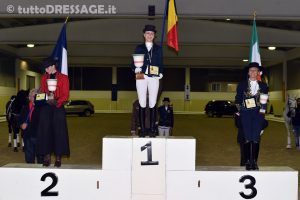 Cristiana Grilli di Pie's Horse porta Auxiliar ad una bella medaglia di bronzo ai Campionati Europei MCI di livello 2 ovvero cat. F (photo © tuttoDRESSAGE).