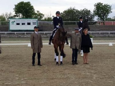 Cristina Pilella Proto fa suonare l’ Inno di Mameli a Lipiza